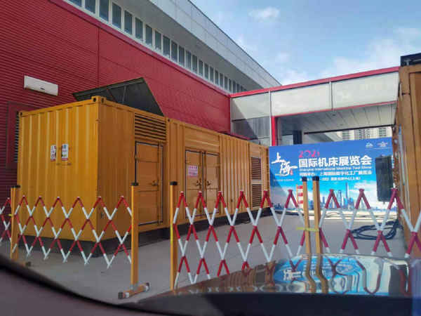洛宁出租发电机-柴油发电机和汽油发电机哪个更好一些？