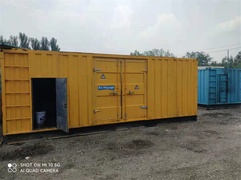 洛宁200KW柴油发电机组需要配备什么型号的电缆线？