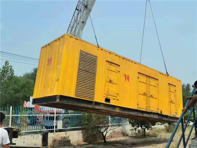 洛宁300KW柴油发电机组油耗是多少?