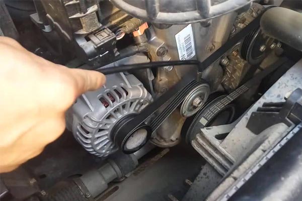 洛宁转速传感器的工作原理是什么？