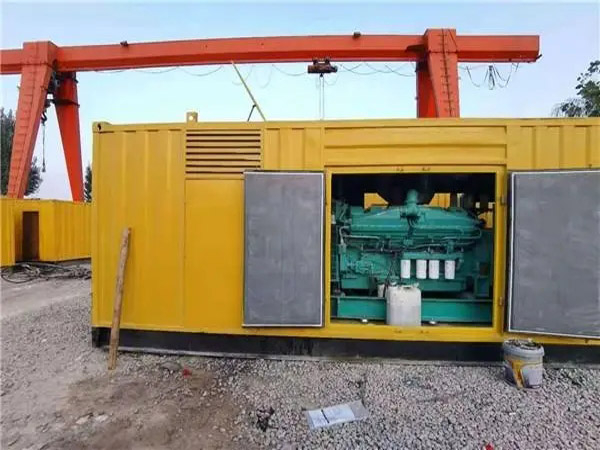 洛宁冬季低温环境下，500KW发电机组应该选择什么类型的启动电瓶？